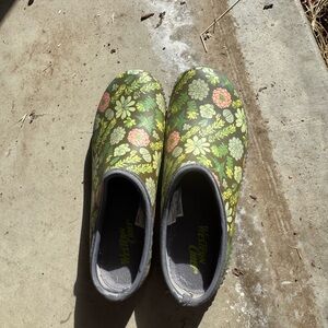 Succulent gardening slip on shoes